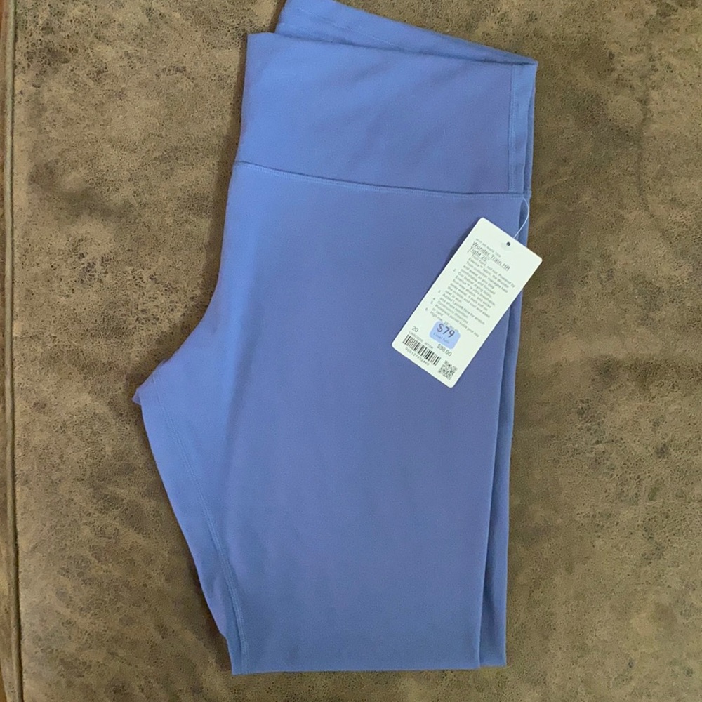 Lululemon wunder train HR tight